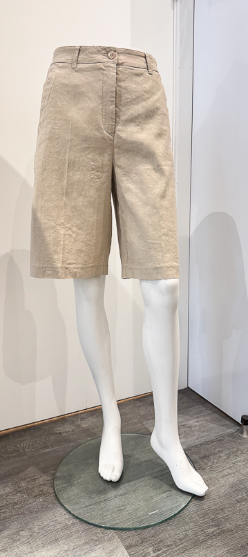 Adrienne Bermuda lin shorts fra Cambio